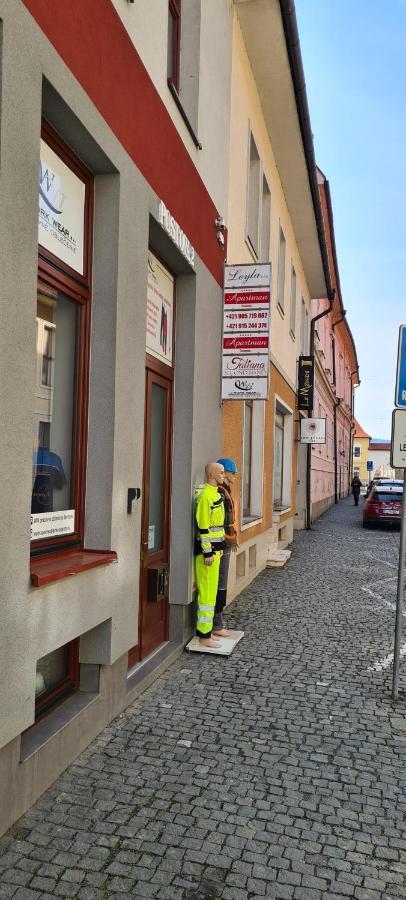 Centrum Apartman Leyla Bardejov Buitenkant foto