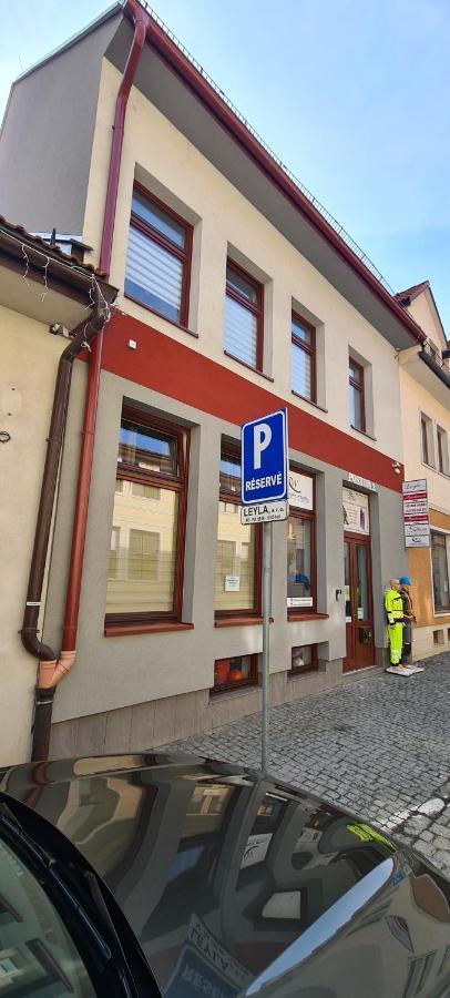 Centrum Apartman Leyla Bardejov Buitenkant foto
