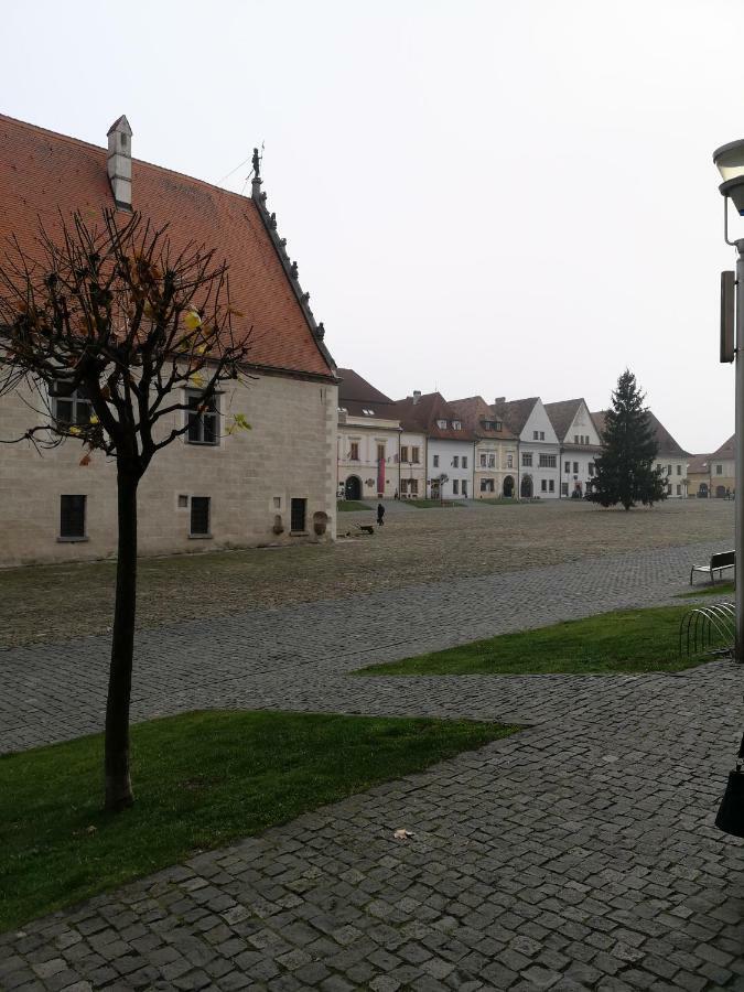 Centrum Apartman Leyla Bardejov Buitenkant foto