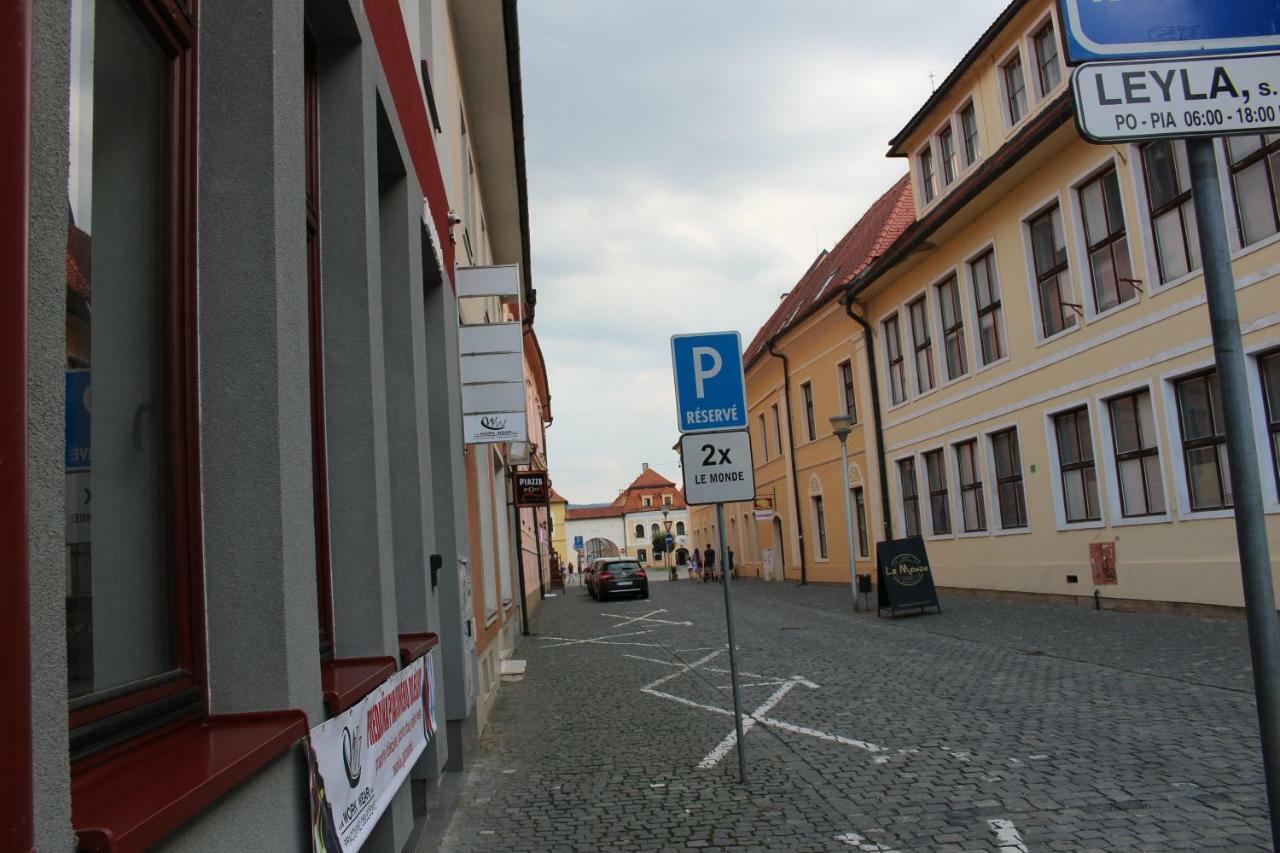 Centrum Apartman Leyla Bardejov Buitenkant foto