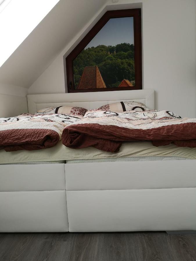 Centrum Apartman Leyla Bardejov Buitenkant foto